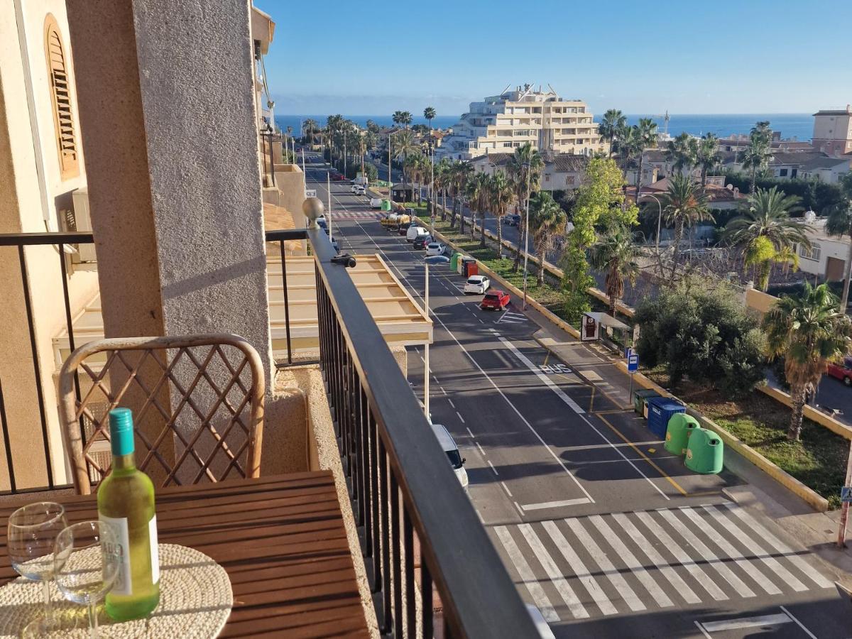 Cozy Apartment With Sea View Torrevieja Zewnętrze zdjęcie