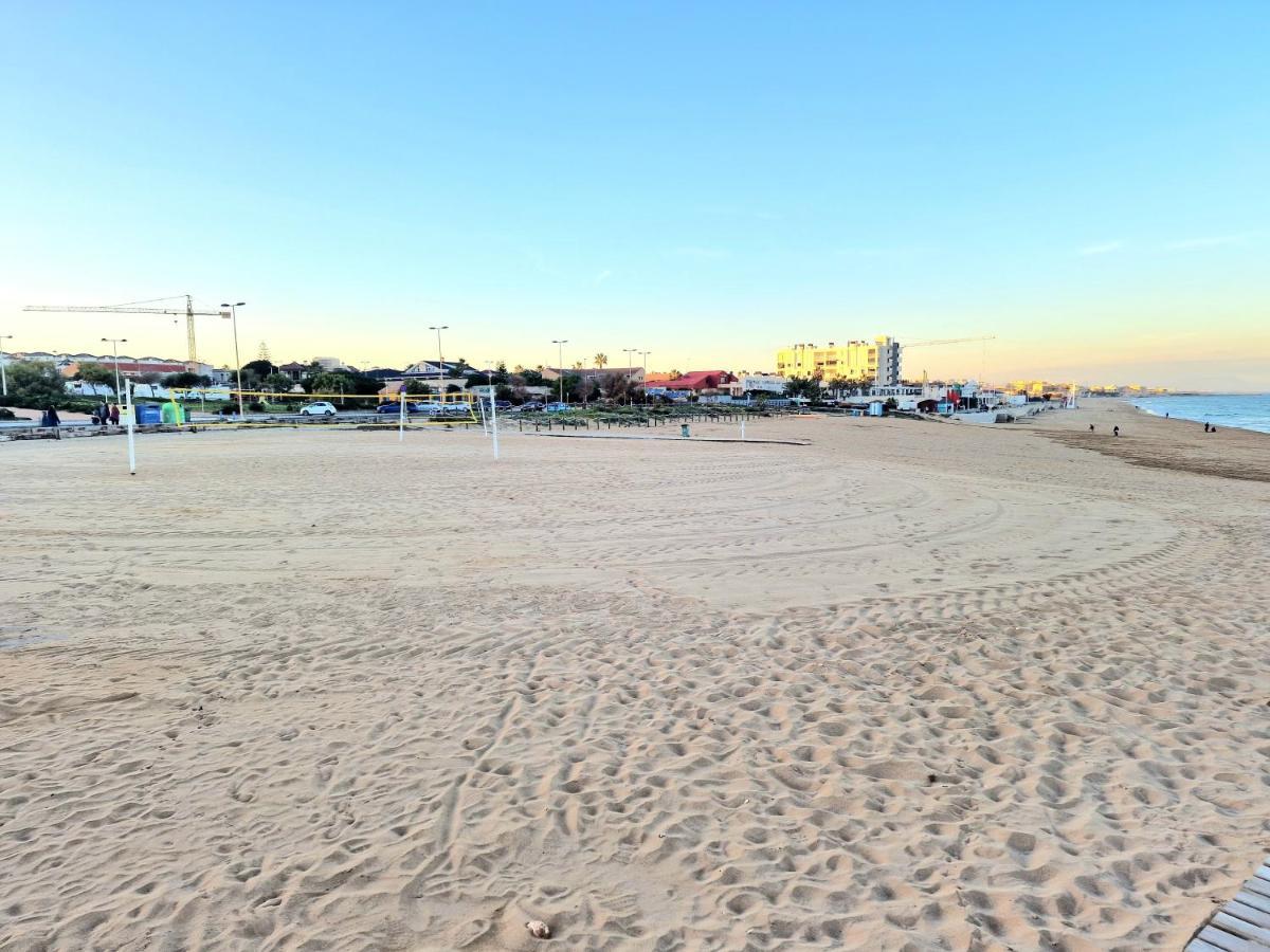 Cozy Apartment With Sea View Torrevieja Zewnętrze zdjęcie